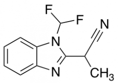 2-[1-(difluoromethyl)-1H-1,3-benzodiazol-2-yl]propanenitrile